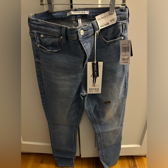 Celebrity Pink High Rise Skinny Jeans - Picture 2 of 3